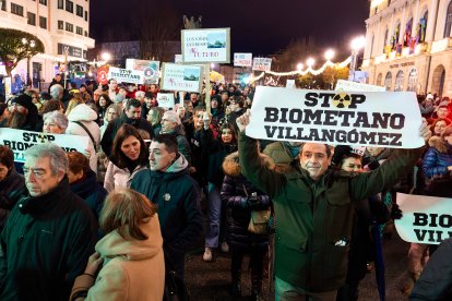 Manifestación contra la planta de biometano en Villangómez.