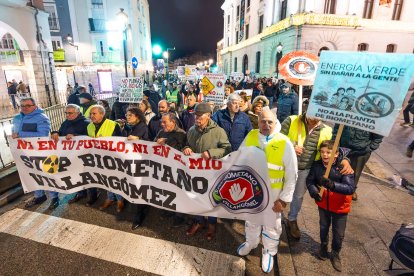 Manifestación contra la planta de biometano en Villangómez.