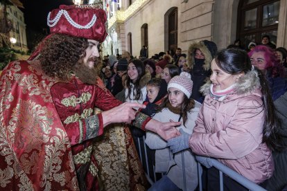 Cabalgata de los Reyes Magos en Burgos 2026.