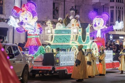 Cabalgata de los Reyes Magos en Burgos 2026.