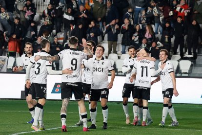Imagen del partido entre el Burgos CF y el Eibar.