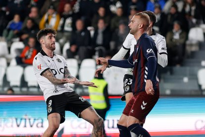 Imagen del partido entre el Burgos CF y el Eibar.