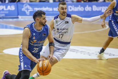 Imagen del partido entre el Recoletas Salud San Pablo Burgos y el Joventut.