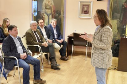 La consejera de Agricultura, Ganadería y Desarrollo Rural, María González Corral, presenta el resultado final del proceso de concentración parcelaria de la zona de Los Oteros.