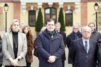 El Gobierno de Castilla y León guarda un minuto de silencio en recuerdo de los fallecidos en el accidente de tren de Adamuz (Córdoba)