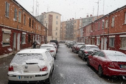 Imagen de la primera nevada en la capital.