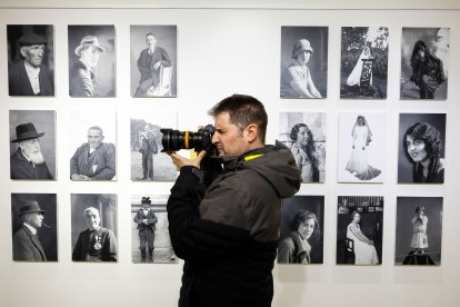 Exposición 'Photo Club, Burgos a través de la fotografía de Gonzalo Miguel Ojeda'.