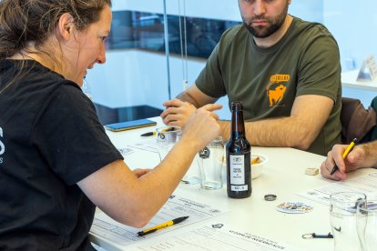 Unas 70 variedades elaboradas en diferentes puntos del país se remitieron a Burgos para la cata final.