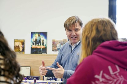 Azael J. Herrero, catedrático en la UEMC y experto en aprendizaje basado en juegos de mesa y gamificación