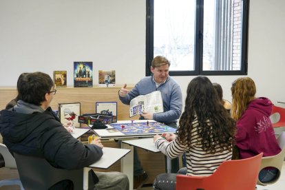 Azael J. Herrero, catedrático en la UEMC y experto en aprendizaje basado en juegos de mesa y gamificación