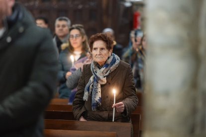 Así ha sido la emotiva cita de los más pequeños con la Virgen de las Candelas en la tradicional Misa de la Luz.