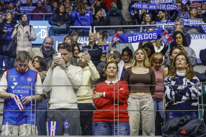 Imagen del partido entre el Recoletas Salud San Pablo Burgos y La Laguna Tenerife.