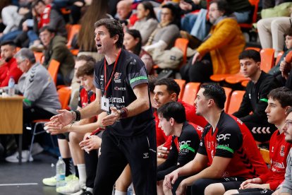 Imagen del partido entre el UBU San Pablo Burgos 2031 y el Contazara Zaragoza.