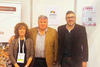 Iker Ugarte con Celia de Blas y Enrique Pascual