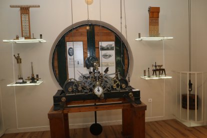 El Museo del arquitecto Jerónimo Arroyo; el espacio de Ciencia y Humanismo en la torre observatorio(en la imagen); y las tres salas del Museo de Ciencias Naturales conforman un recorrido que sorprende incluso a antiguos alumnos