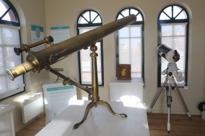 El Museo del arquitecto Jerónimo Arroyo; el espacio de Ciencia y Humanismo en la torre observatorio(en la imagen); y las tres salas del Museo de Ciencias Naturales conforman un recorrido que sorprende incluso a antiguos alumnos