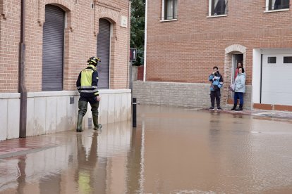 Inundaciones en Tudela de Duero por la subida de nivel del Río Duero