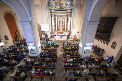 Instante de la fiesta de la cecina en conmemoración a San Pedro de Antioquía.