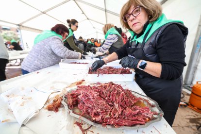 Instante de la fiesta de la cecina en conmemoración a San Pedro de Antioquía.