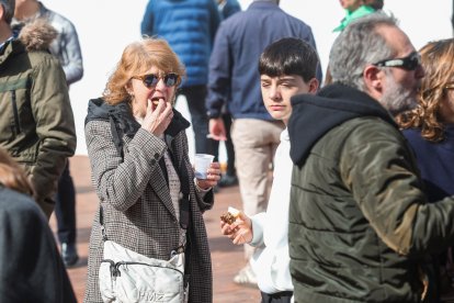 Instante de la fiesta de la cecina en conmemoración a San Pedro de Antioquía.