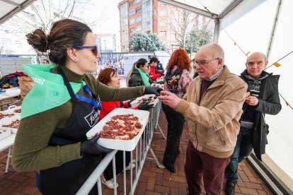 Instante de la fiesta de la cecina en conmemoración a San Pedro de Antioquía.