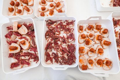 Instante de la fiesta de la cecina en conmemoración a San Pedro de Antioquía.