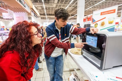 El proceso es muy sencillo y permite ajustar la apariencia del alimento y obtener la textura más adecuada.