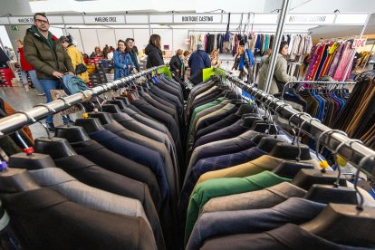 Así ha sido el primer día de la Feria del Stock de Burgos en imágenes