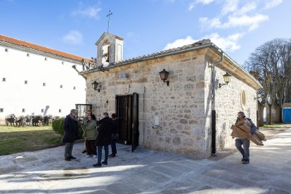 La rehablitación de la ermita de San Amaro se ha desarrollado en los últimos 11 meses con una inversión de 320.000 euros.