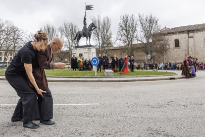 Un momento del homenaje al conde castellano Diego Rodríguez Porcelos, en el año que se cumplen 1.141 años de su fallecimiento y 1.142 desde que fundó Burgos.
