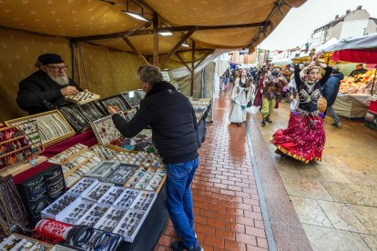 Instantánea de la segunda jornada del Mercado Medieval de Gamonal.