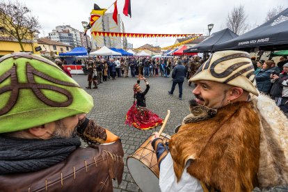 Instantánea de la segunda jornada del Mercado Medieval de Gamonal.