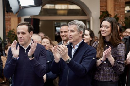 El presidente del Partido Popular, Alberto Núñez Feijóo, interviene en un mitin en Tordesillas