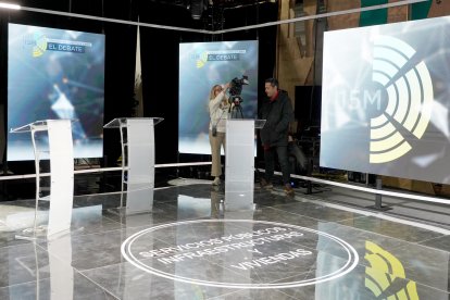 Preparativos y ensayo técnico del segundo debate de las elecciones autonómicas