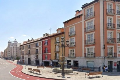 La propuesta hace hincapie en la inclusión de un carril bici que conecte el puente de Santa María con el Bulevar.