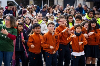 Instante de la actividad Baila conmigo organizada por Síndrome de Down Burgos para celebrar su día mundial.