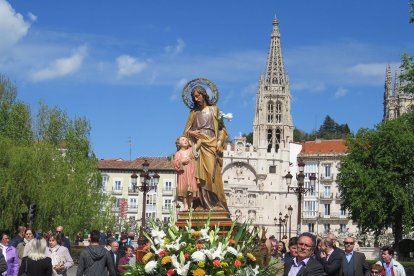 La procesión de San José Obrero en Burgos se celebra cada 1 de mayo.