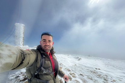 Diego en la cima de una de sus metas.