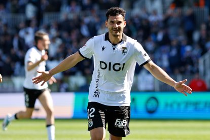 Imagen del partido entre el Burgos CF y el Córdoba.