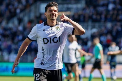 Imagen del partido entre el Burgos CF y el Córdoba.