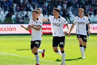 Imagen del partido entre el Burgos CF y el Córdoba.