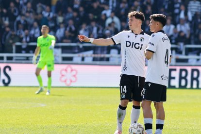 Imagen del partido entre el Burgos CF y el Córdoba.