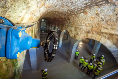 Detalle de una visita a los depósitos de agua del cerro de San Miguel.