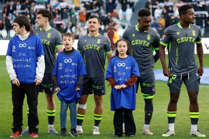 Imagen del partido entre el Burgos CF y el Ceuta.