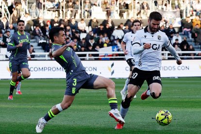 Imagen del partido entre el Burgos CF y el Ceuta.
