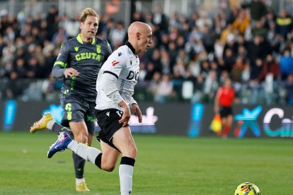 Imagen del partido entre el Burgos CF y el Ceuta.