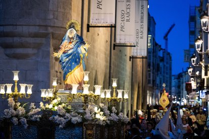 Instante de la procesión del Encuentro en Burgos.