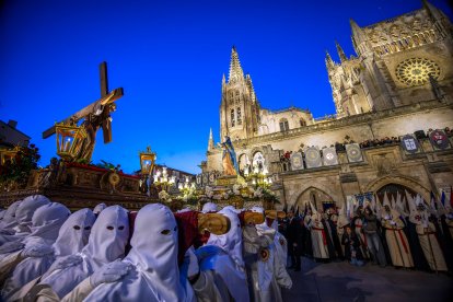 Instante de la procesión del Encuentro en Burgos.