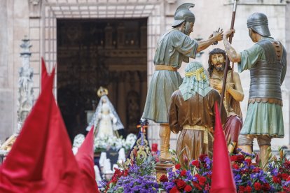 Imagen de la procesión del Santo Entierro.