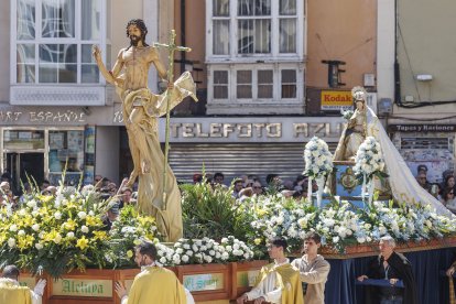 Instante de la procesión del Anuncio Pascual de Burgos.